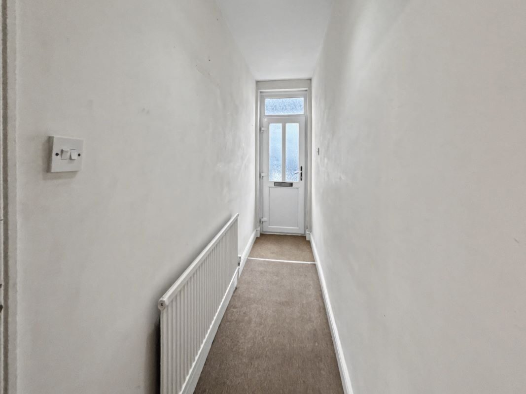 15 Cullingham Road, Ipswich, Suffolk, IP1 2EG lot image - 7