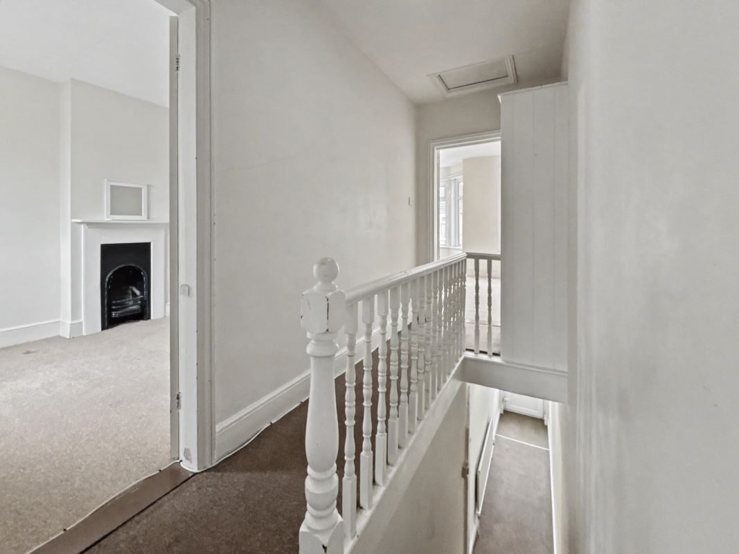 15 Cullingham Road, Ipswich, Suffolk, IP1 2EG lot image - 14