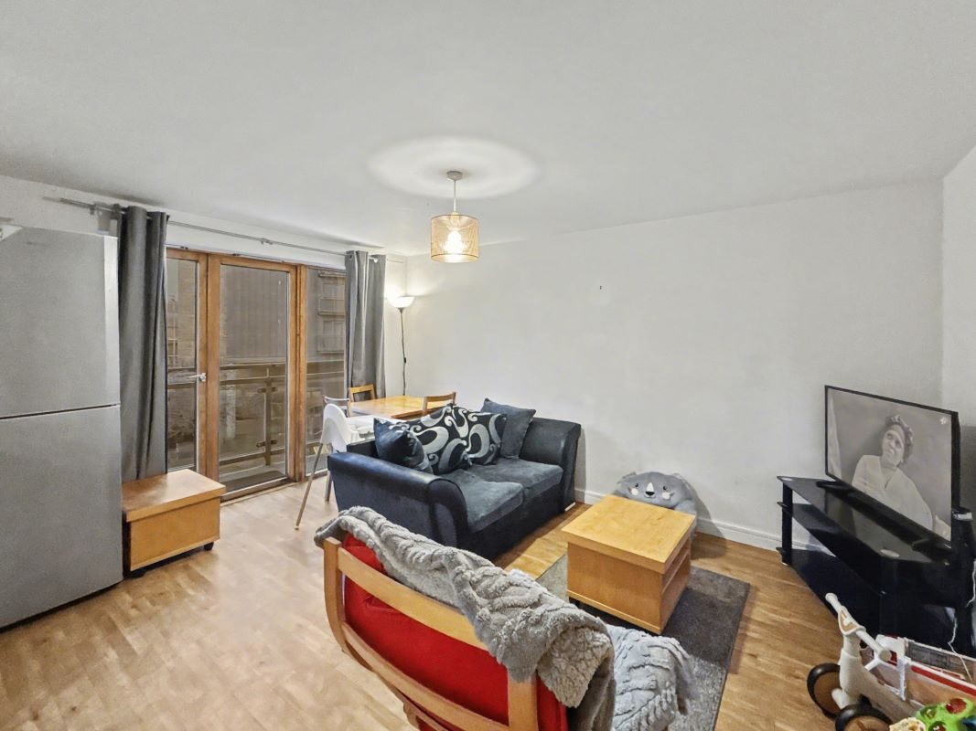 Flat 4, 12 Rapier Street, Ipswich, Suffolk, IP2 8JS lot image - 8