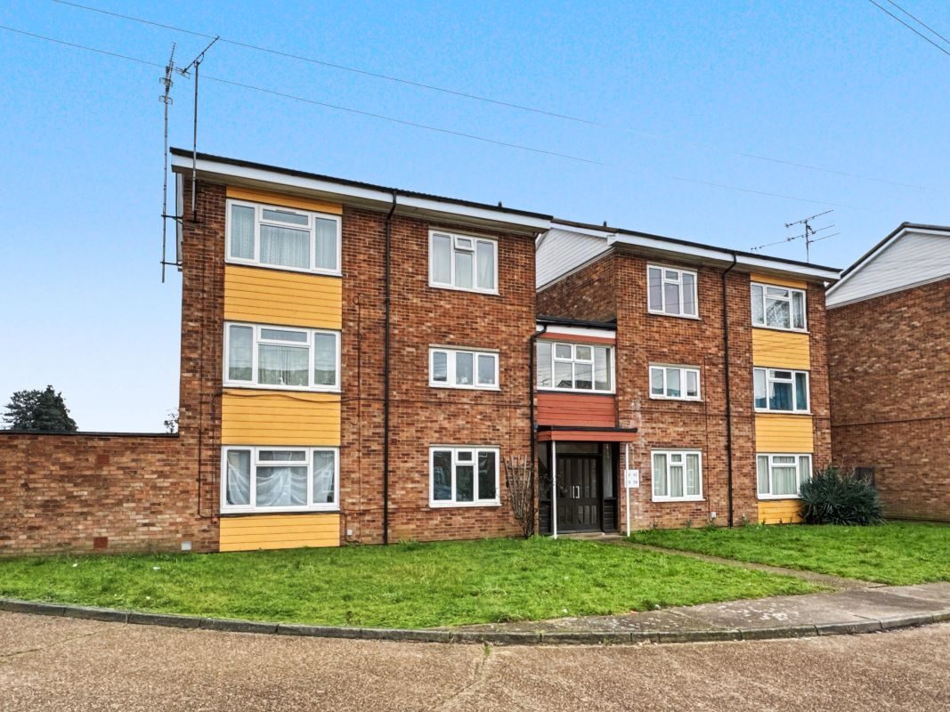 42 Heath View, Kesgrave, Ipswich, Suffolk, IP5 1NH lot image - 13