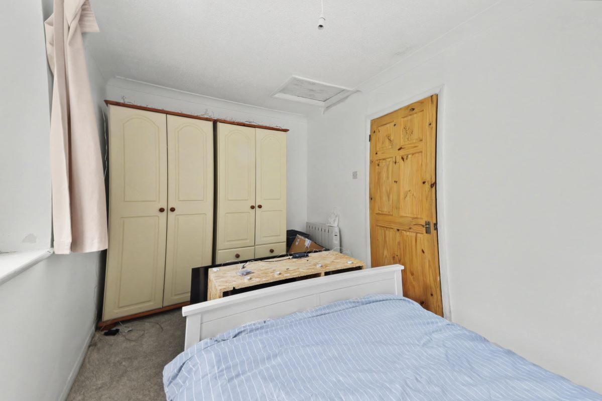 28 Gazelle Court, Colchester, Essex, CO4 9RW lot image - 7