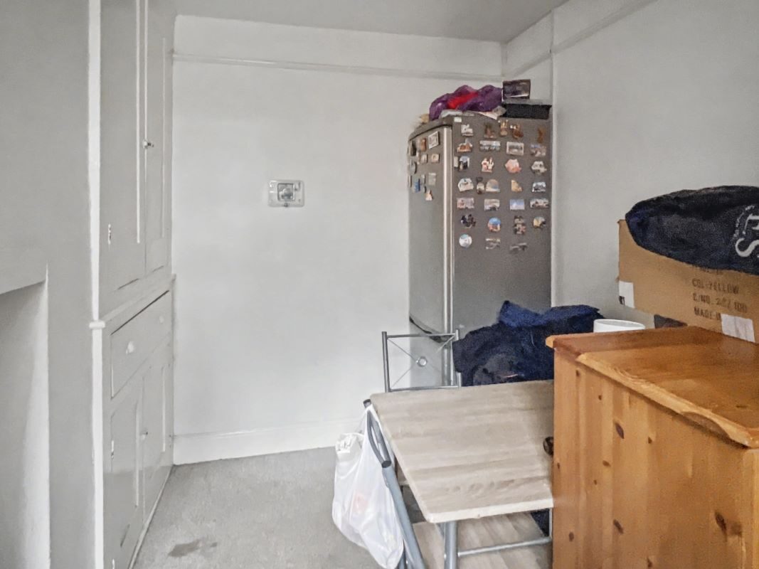 62 Broom Hill Road, Ipswich, Suffolk, IP1 4EH lot image - 4