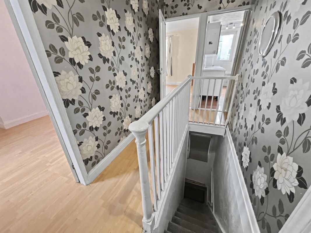 Flats A,B & C, 81 Burrell Road, Ipswich, Suffolk, IP2 8AD lot image - 9