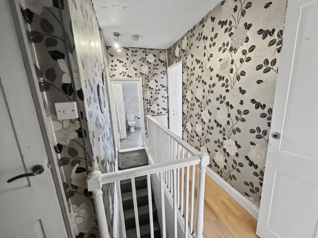 Flats A,B & C, 81 Burrell Road, Ipswich, Suffolk, IP2 8AD lot image - 13