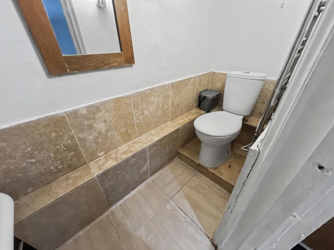 Flats A,B & C, 81 Burrell Road, Ipswich, Suffolk, IP2 8AD lot image - 19