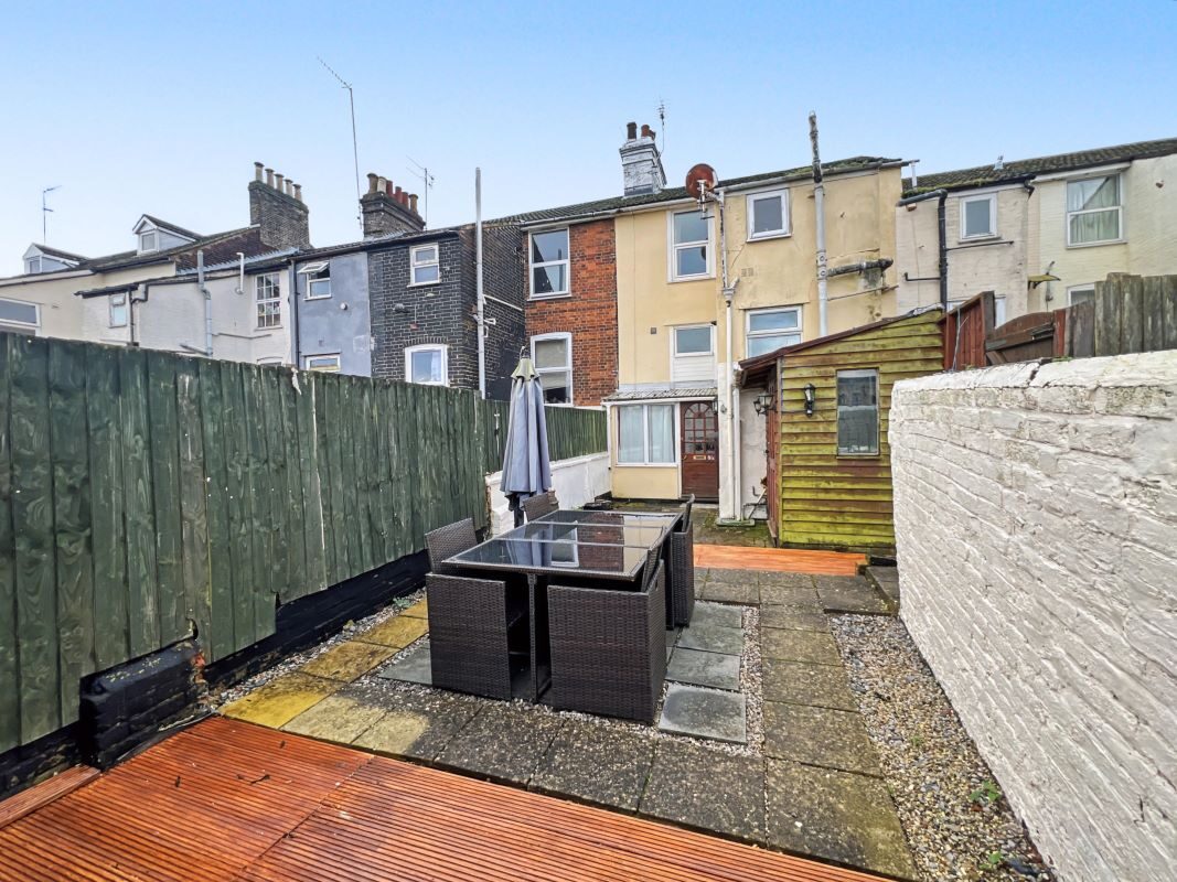 Flats A,B & C, 81 Burrell Road, Ipswich, Suffolk, IP2 8AD lot image - 25