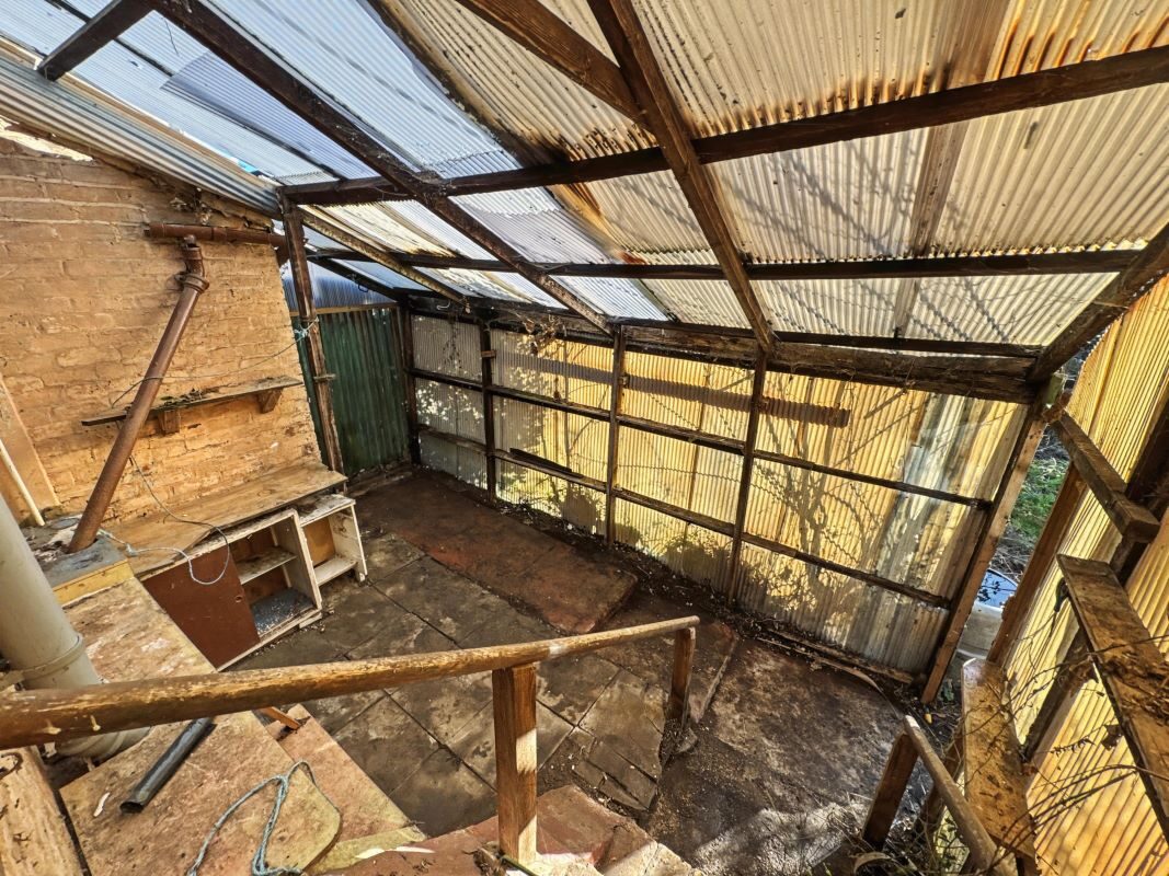 372 Woodbridge Road, Ipswich, Suffolk, IP4 4EU lot image - 7