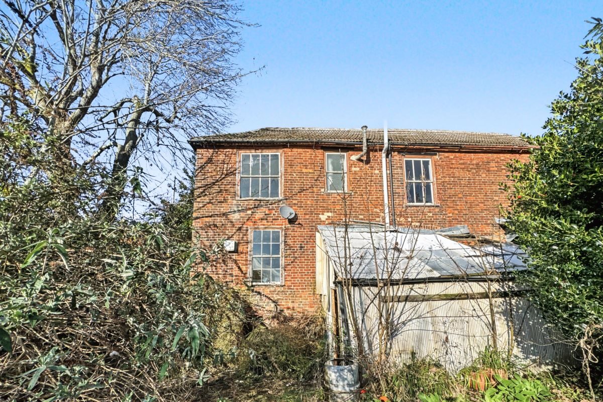 372 Woodbridge Road, Ipswich, Suffolk, IP4 4EU lot image - 9