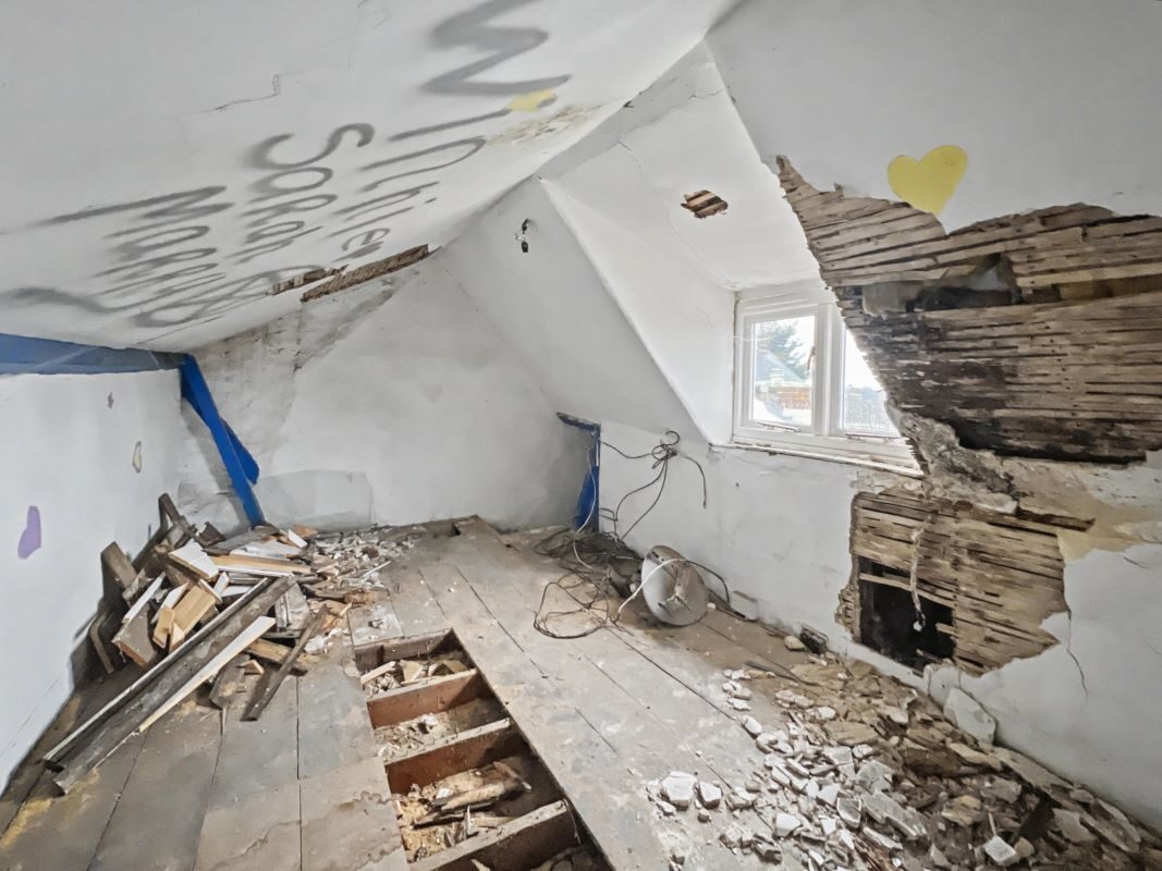 6 London Road, Halesworth, Suffolk, IP19 8LW lot image - 8