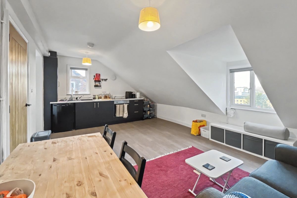 Flat 4, 16 Willoughby Road, Ipswich, Suffolk, IP2 8AP lot image - 1