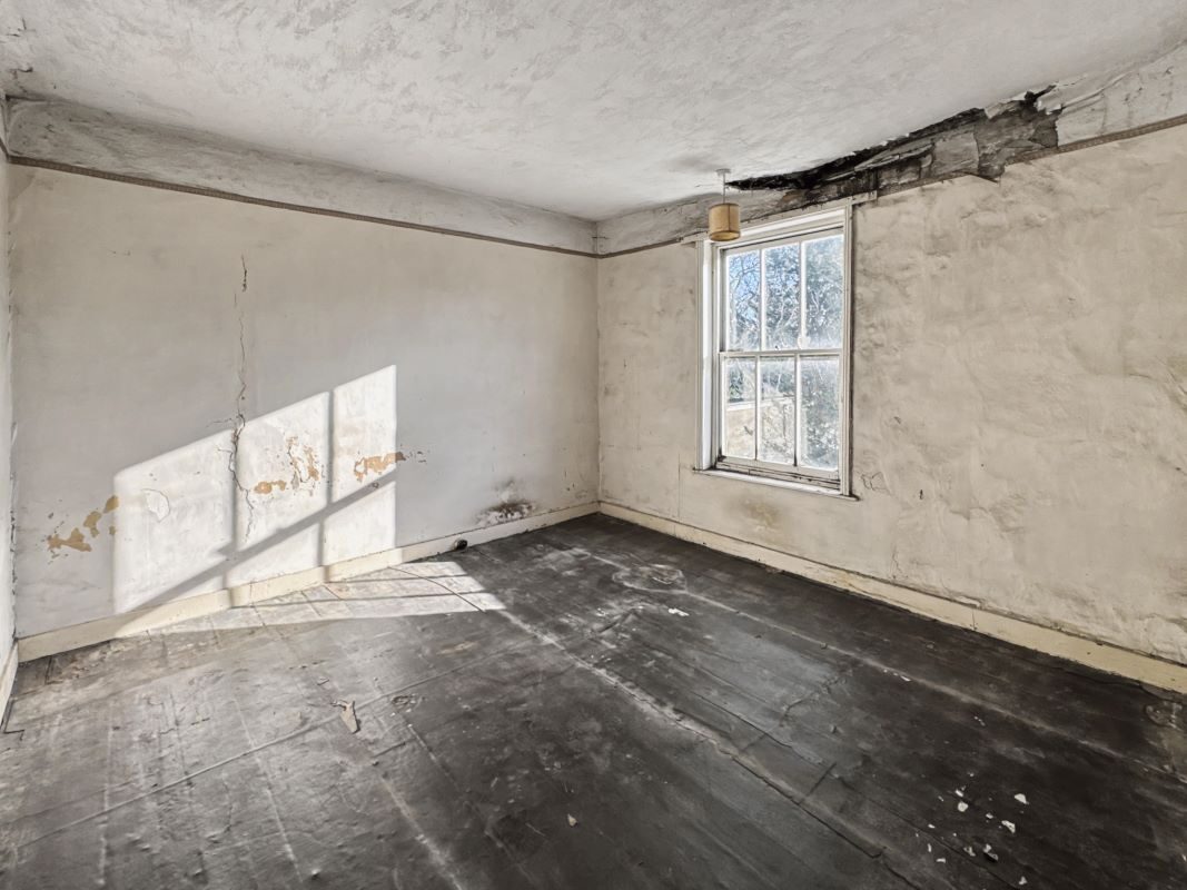 372 Woodbridge Road, Ipswich, Suffolk, IP4 4EU lot image - 12