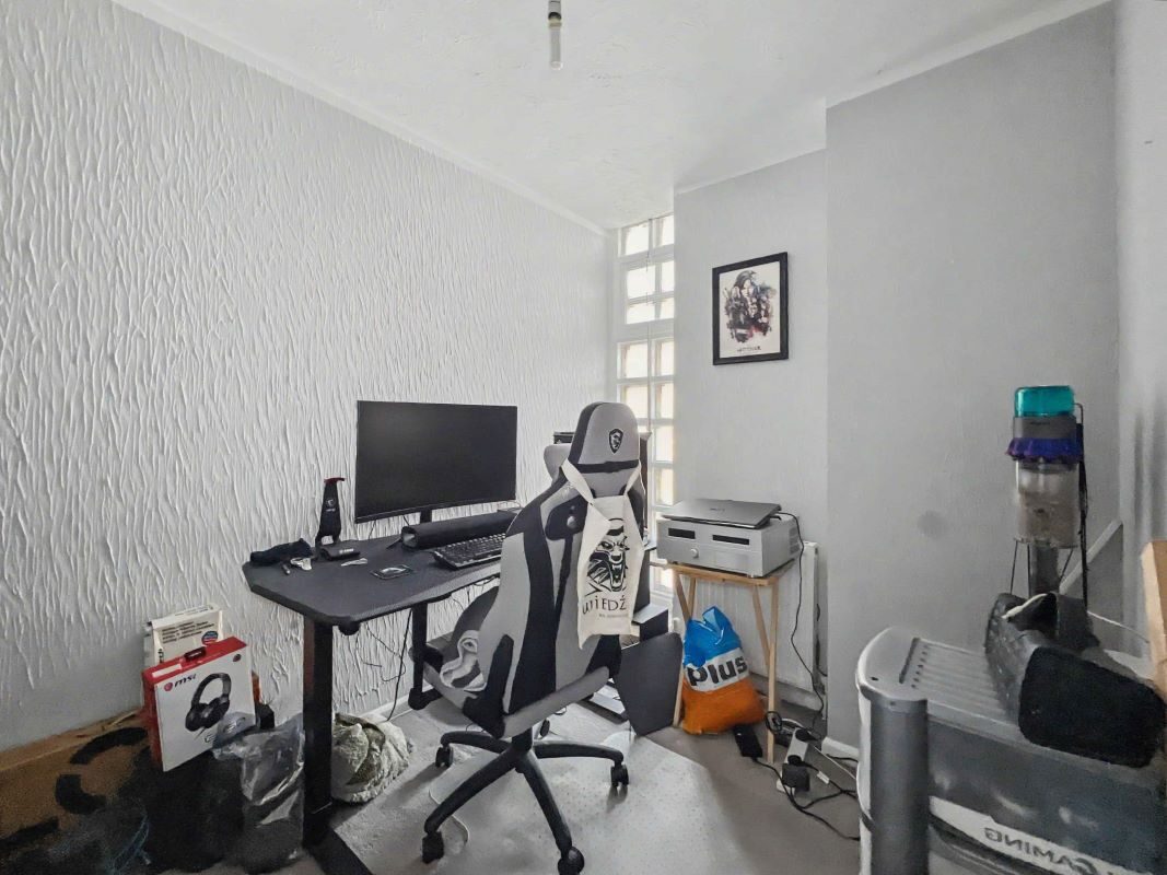 35 - 37 Garrick Way, Ipswich, Suffolk, IP1 6NF lot image - 17