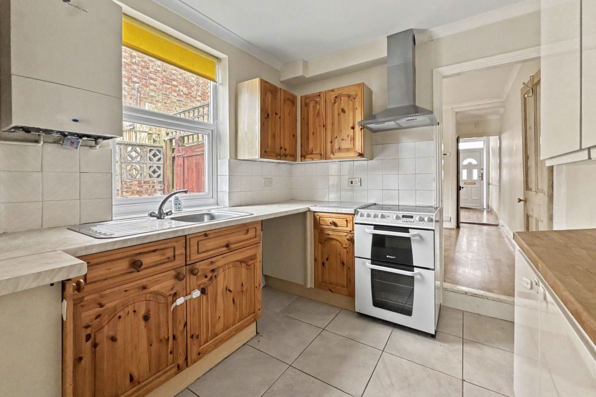 68 Devonshire Road, Ipswich, Suffolk, IP3 8AU lot image - 5