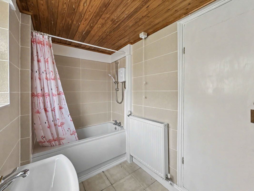 68 Devonshire Road, Ipswich, Suffolk, IP3 8AU lot image - 8