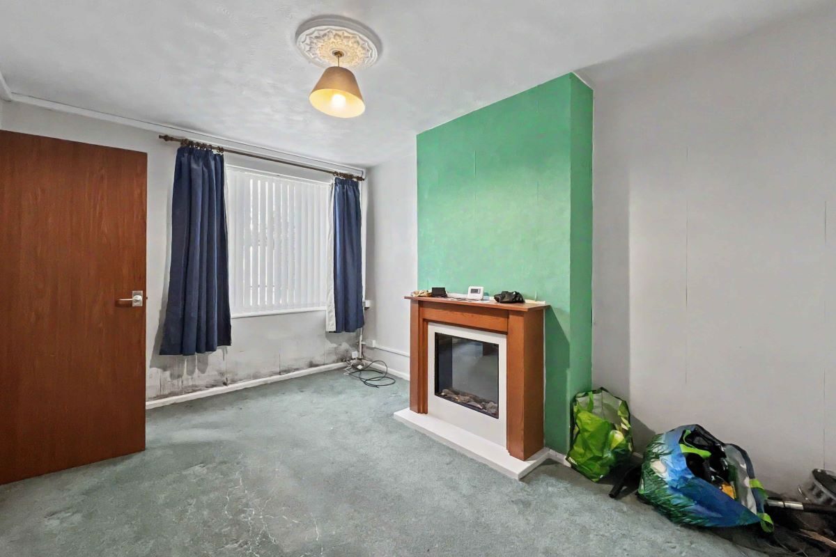33 Fircroft Road, Ipswich, Suffolk, IP1 6AQ lot image - 4