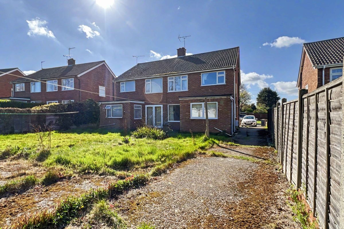 33 Fircroft Road, Ipswich, Suffolk, IP1 6AQ lot image - 9