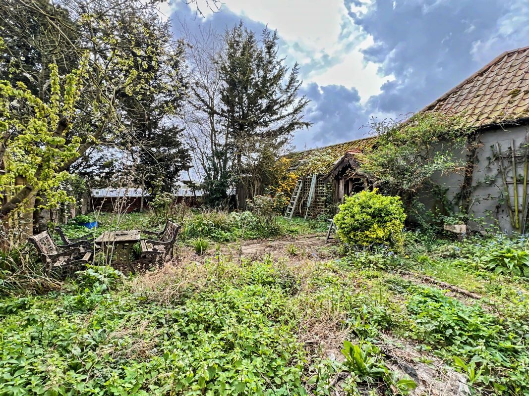Red House Farm The Stables, Main Road, Stratford St. Andrew, Saxmundham, Suffolk, IP17 1LF lot image - 14