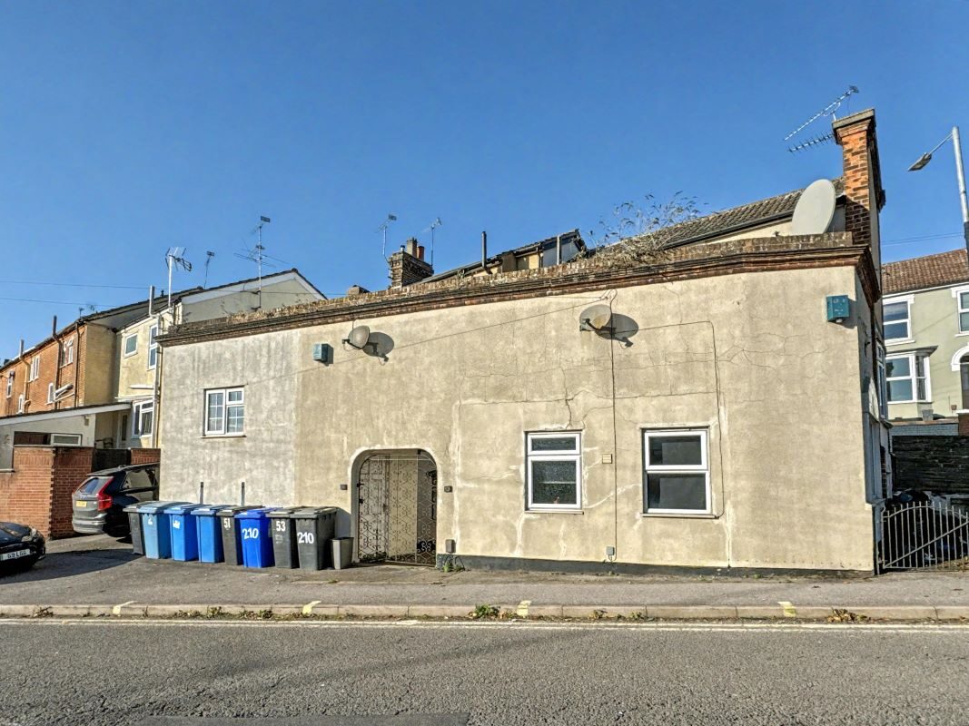 51 Warwick Road, Ipswich, Suffolk, IP4 2QH lot image - 9