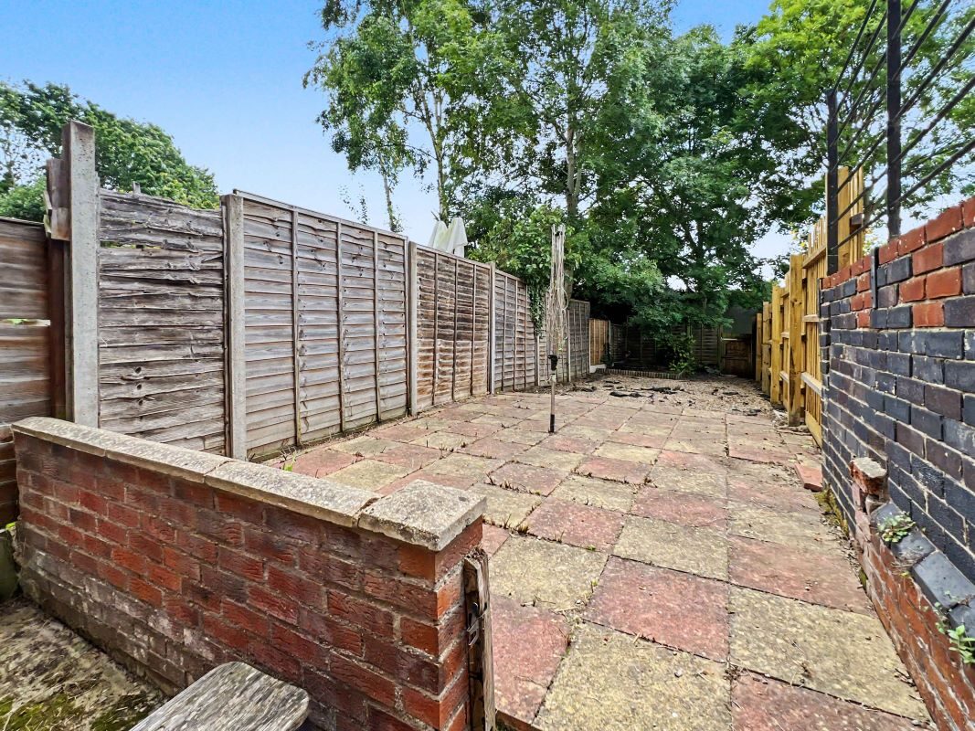 88 Back Hamlet, Ipswich, Suffolk, IP3 8AJ lot image - 9
