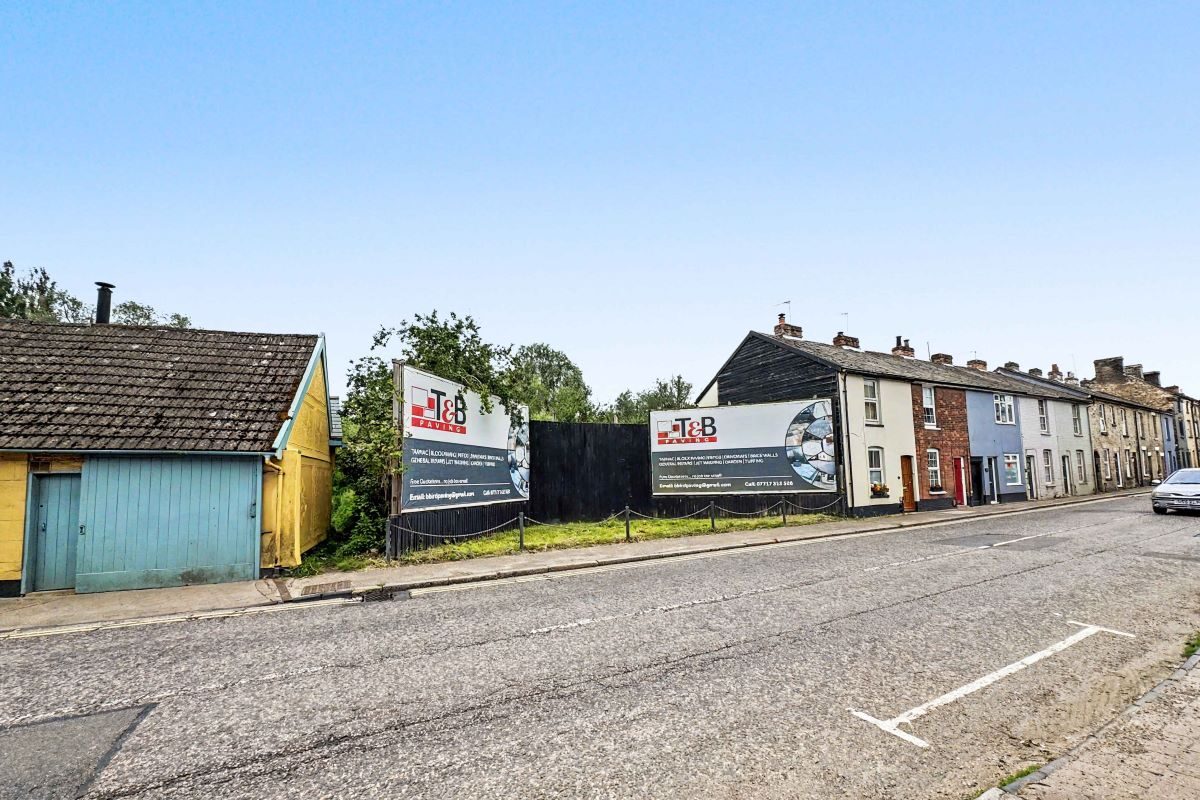 Land on the South East side of, Ballingdon Street, Sudbury, Suffolk, CO10 2BT lot image - 4
