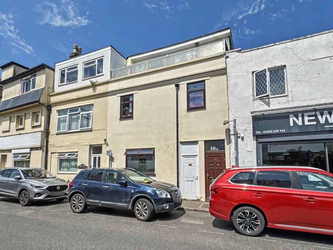 Flat 1, 10 Rosemary Road, Clacton-on-Sea, Essex, CO15 1NX lot image - 5