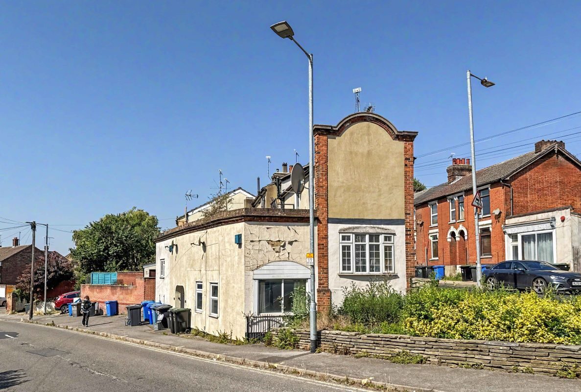 51 Warwick Road, Ipswich, Suffolk, IP4 2QH lot image - 0