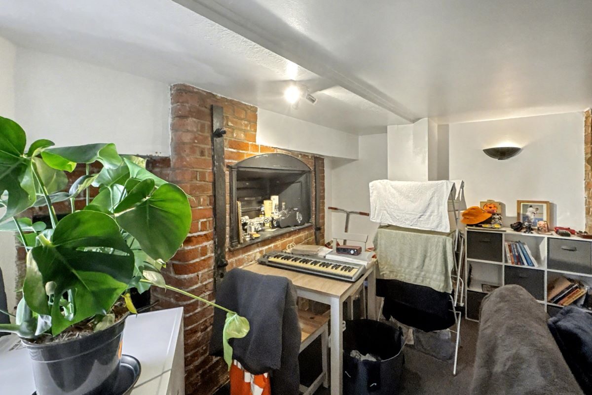 51 Warwick Road, Ipswich, Suffolk, IP4 2QH lot image - 2