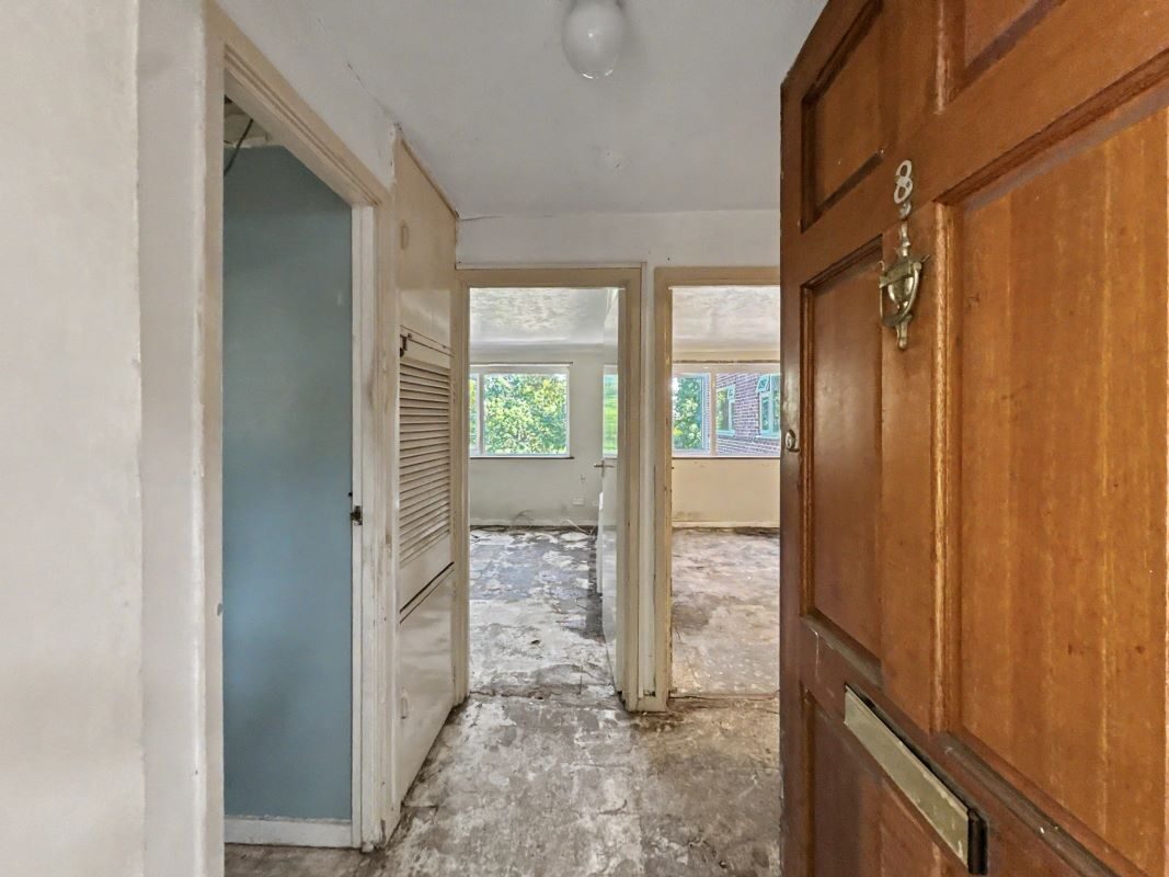 Flat 8, Chilton Court, Belstead Avenue, Ipswich, Suffolk, IP2 8NS lot image - 4