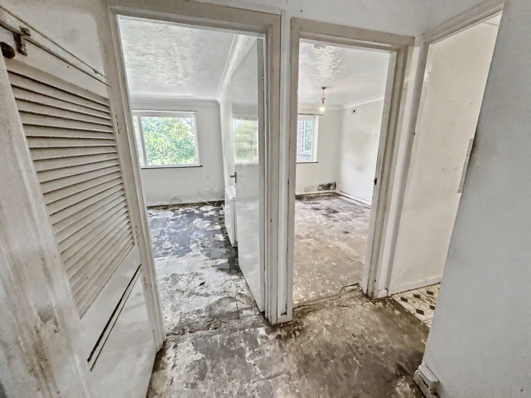 Flat 8, Chilton Court, Belstead Avenue, Ipswich, Suffolk, IP2 8NS lot image - 6