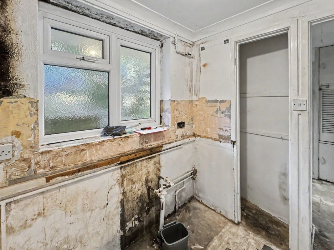 Flat 8, Chilton Court, Belstead Avenue, Ipswich, Suffolk, IP2 8NS lot image - 10