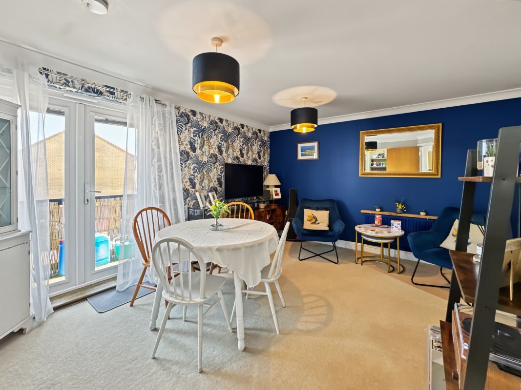36 Worsdell Close, Ipswich, Suffolk, IP2 8GR lot image - 2
