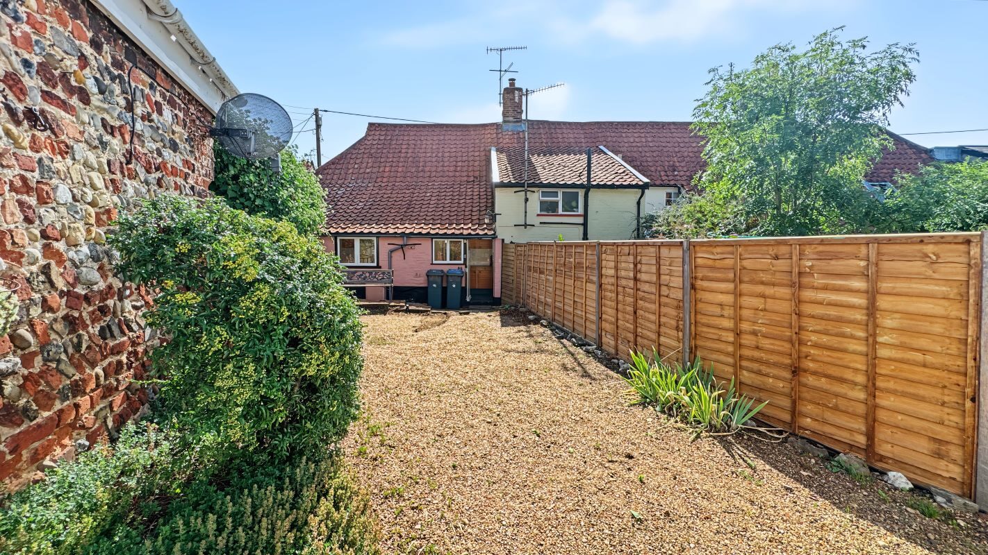 Calder Cottage, 91 The Street, Melton, Woodbridge, Suffolk, IP12 1PR lot image - 13