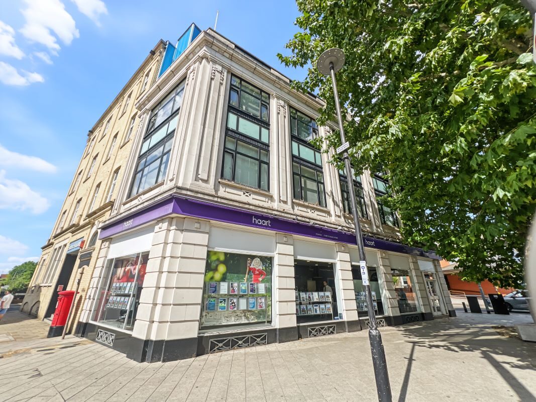 Electric House, Lloyds Avenue, Ipswich, Suffolk, IP1 3LE lot image - 2