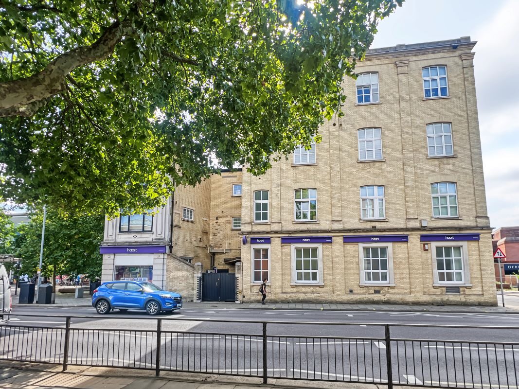 Electric House, Lloyds Avenue, Ipswich, Suffolk, IP1 3LE lot image - 10