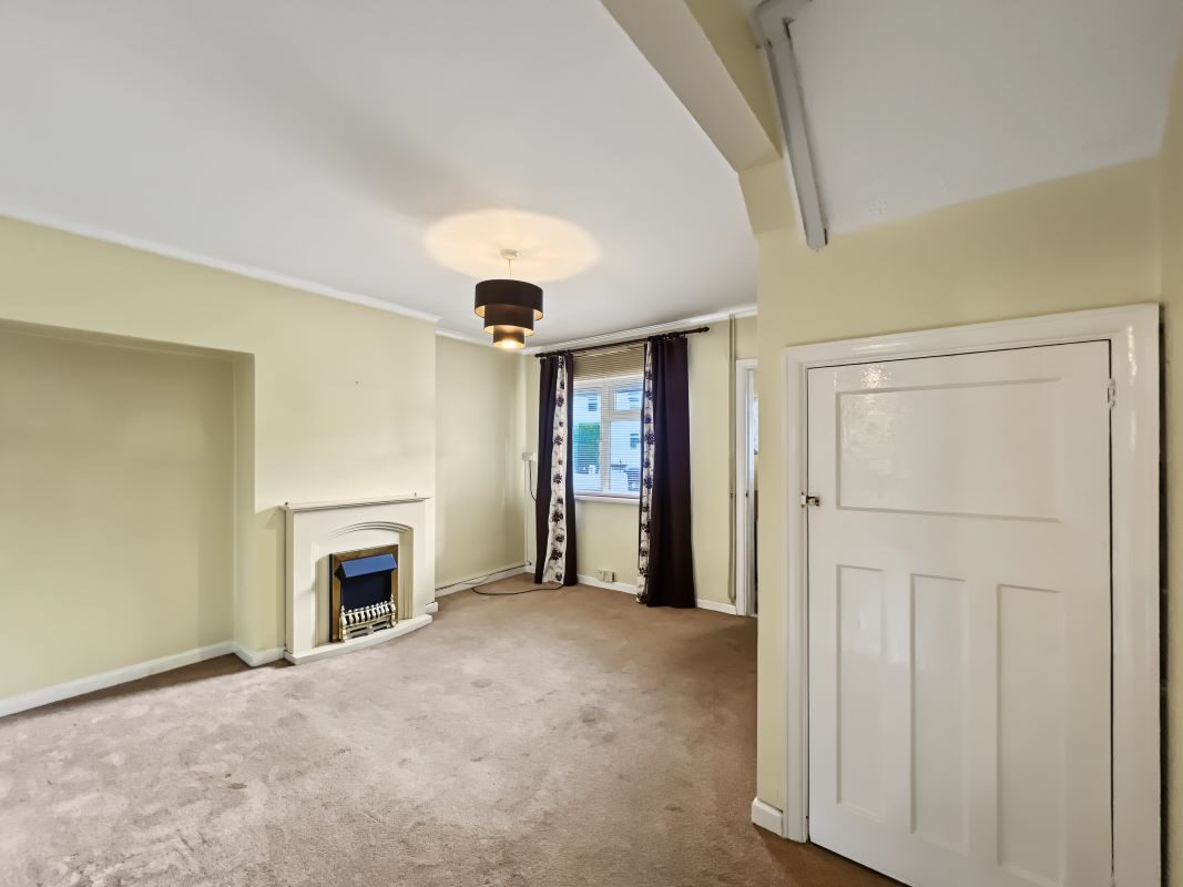 13 Robeck Road, Ipswich, Suffolk, IP3 0HN lot image - 2