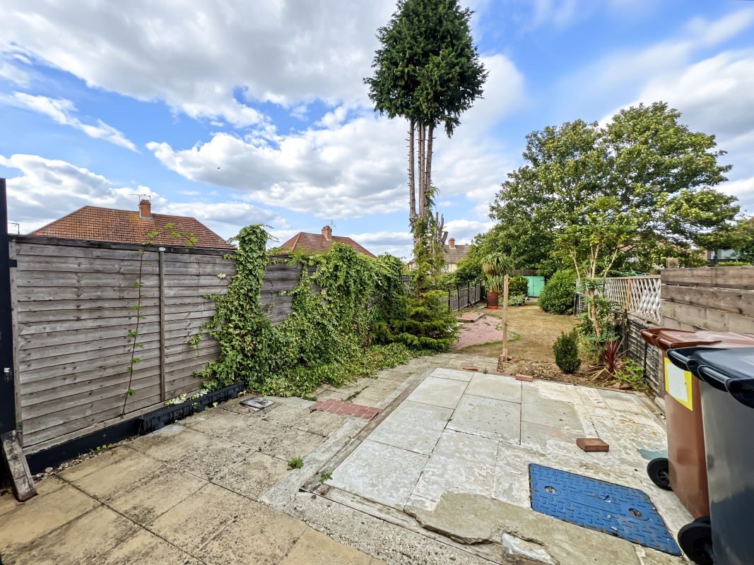 13 Robeck Road, Ipswich, Suffolk, IP3 0HN lot image - 11