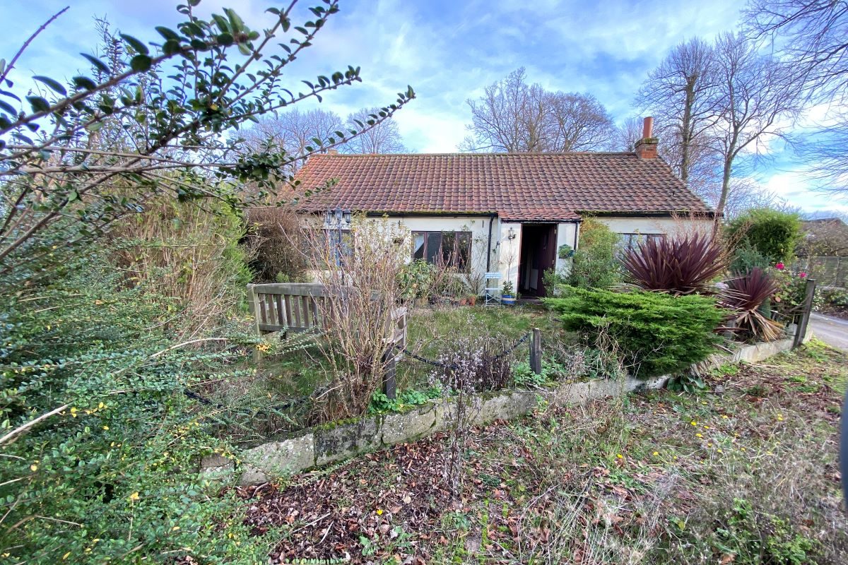 Ye Old Forge,, School Road, Henley, Ipswich lot image - 9