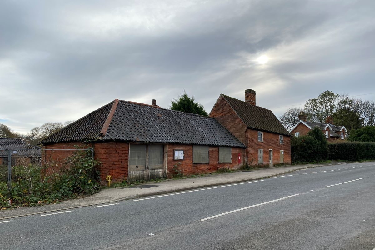 The Forge & Cottage,, Freston Hill, Freston, Ipswich lot image - 1