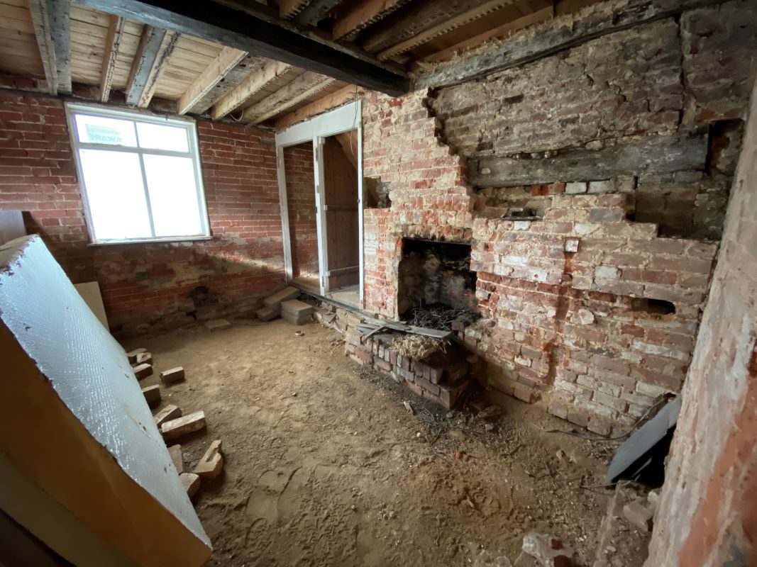 The Forge & Cottage,, Freston Hill, Freston, Ipswich lot image - 9