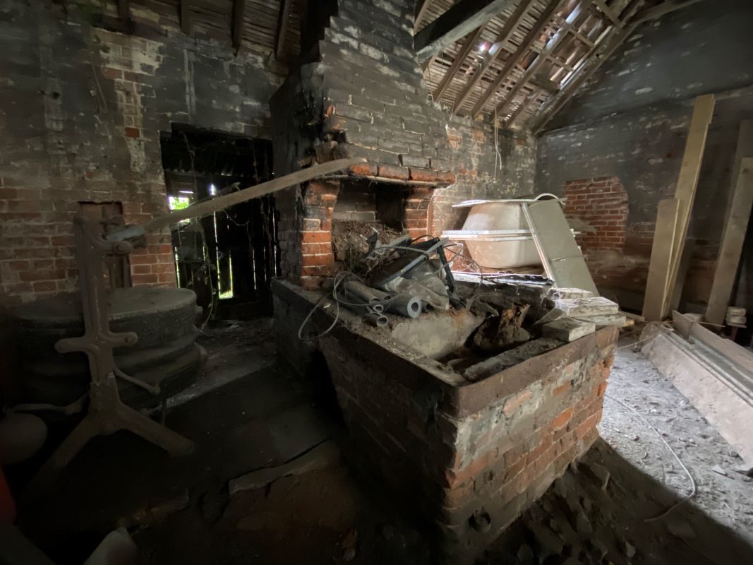 The Forge & Cottage,, Freston Hill, Freston, Ipswich lot image - 12