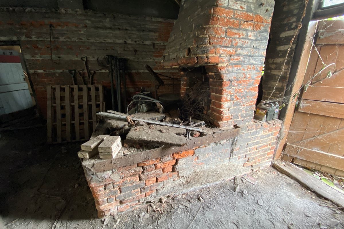 The Forge & Cottage,, Freston Hill, Freston, Ipswich lot image - 13