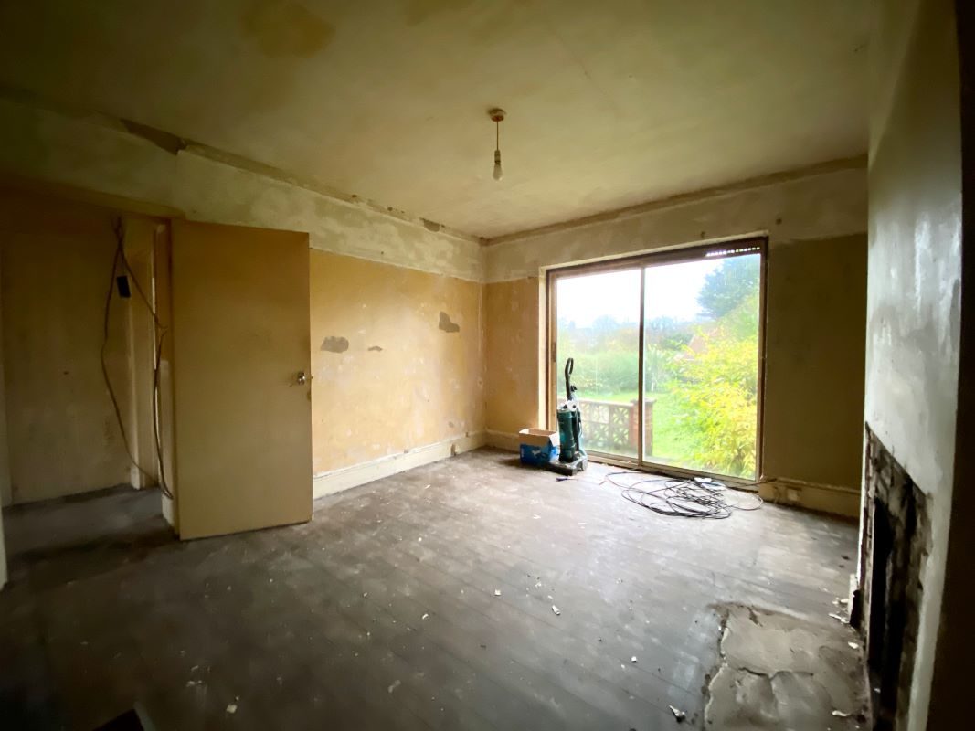 88 York Road, Bury St. Edmunds lot image - 2