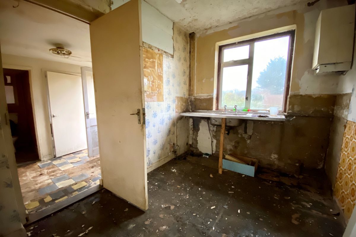 88 York Road, Bury St. Edmunds lot image - 3