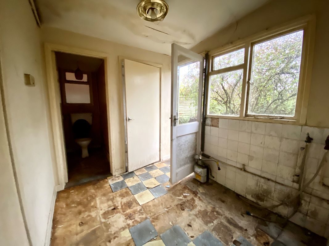 88 York Road, Bury St. Edmunds lot image - 4