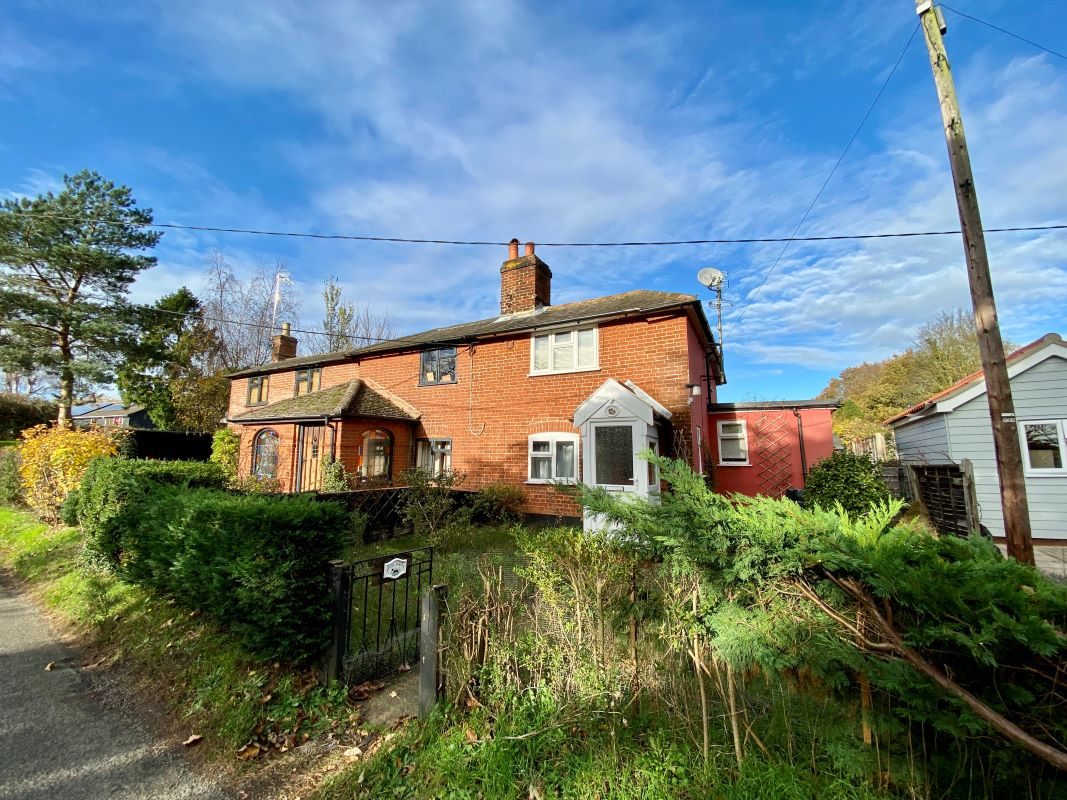 High Purvy,, Martlesham Road, Little Bealings, Woodbridge lot image - 11