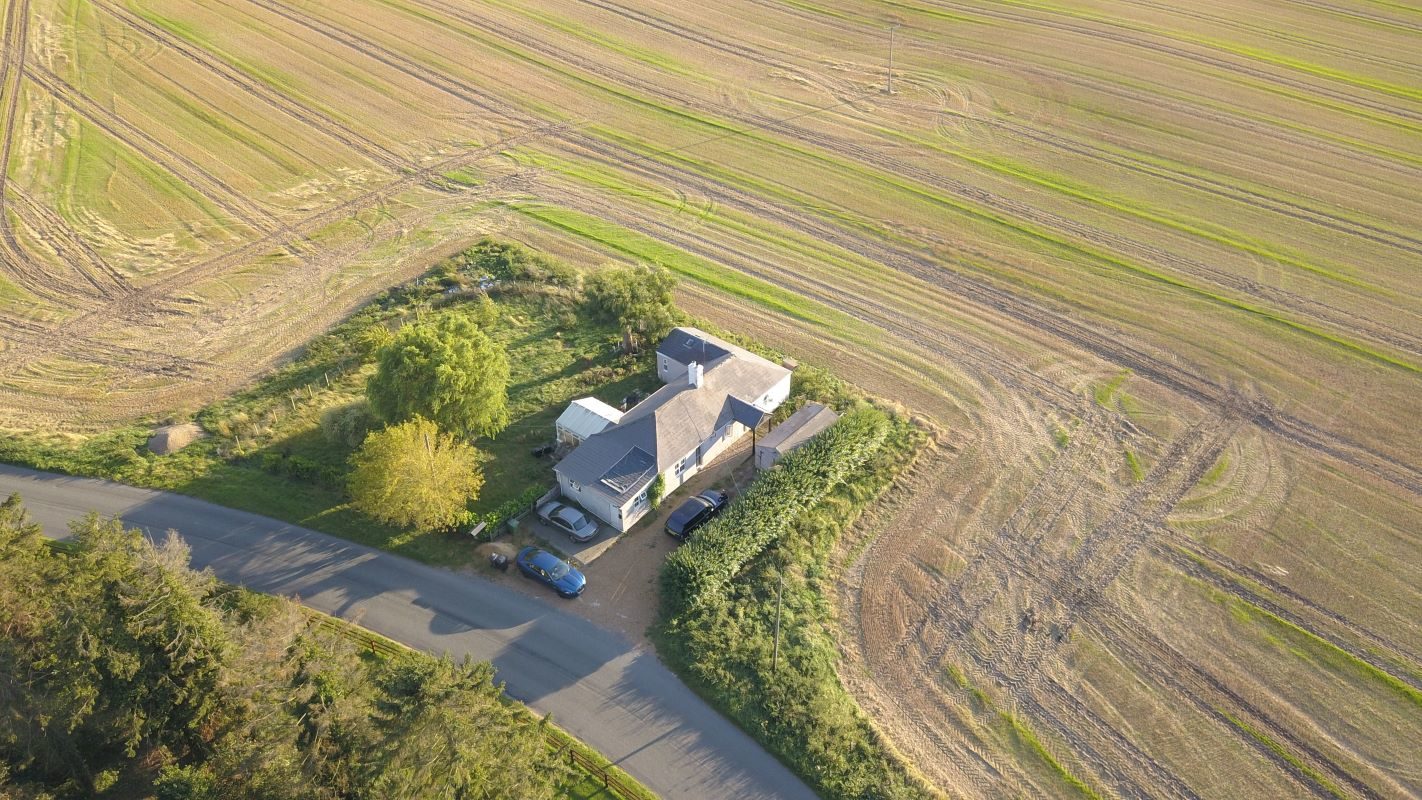 Jemarlee,, Stow Road, Wiggenhall St. Mary, Magdalen, King's Lynn lot image - 4