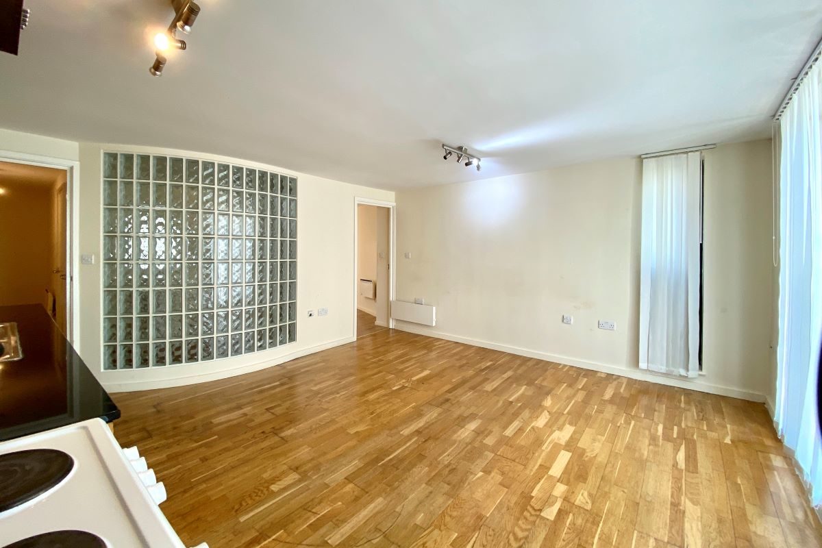 Flat 2, 6 Back Hamlet, Ipswich lot image - 1