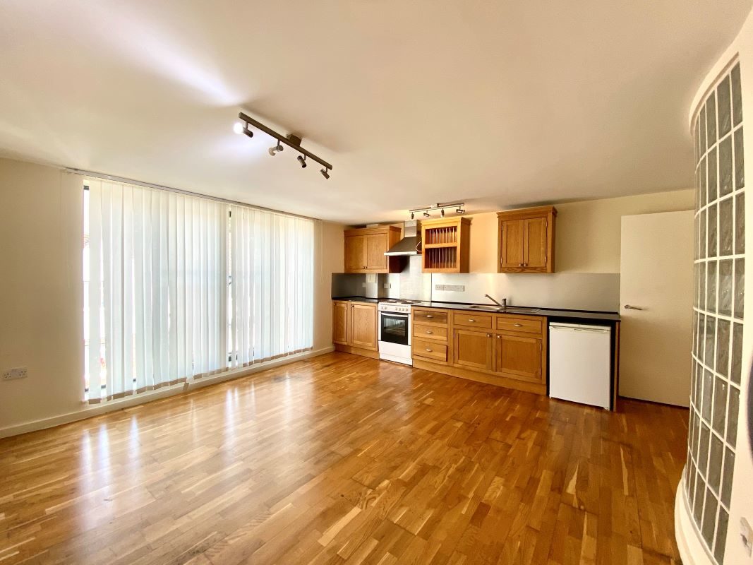 Flat 2, 6 Back Hamlet, Ipswich lot image - 3