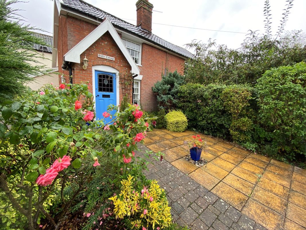 Holly Cottage, Cratfield Road, Fressingfield, Eye lot image - 3